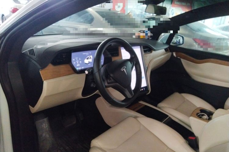 Used Tesla Model X 2019 Long-Range Version Center Console