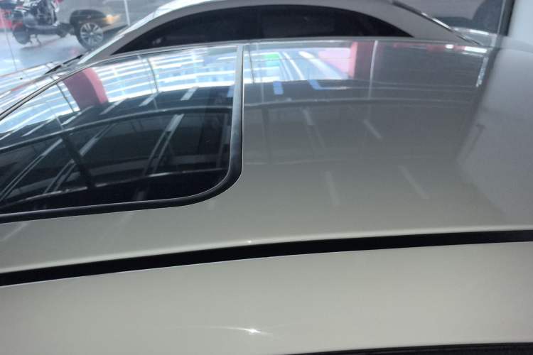 Used Buick Excelle 2013 1.5L Automatic Luxury Model Roof