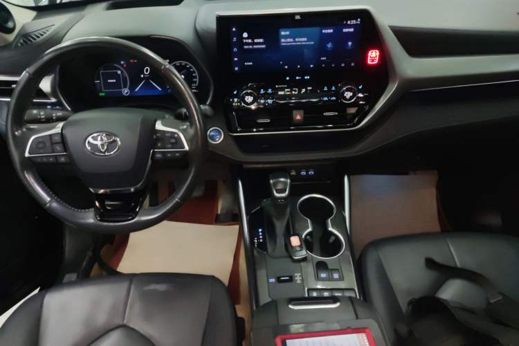 Used Toyota Highlander 2022 Dual-Engine 2.5L Four-Wheel Drive Supreme Edition 7-Seater Gear Lever