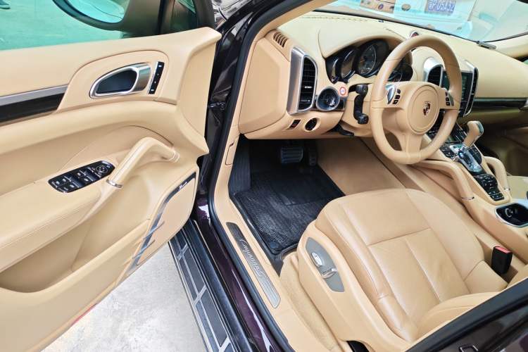 Used Porsche Cayenne 2011 Cayenne S 4.8L
