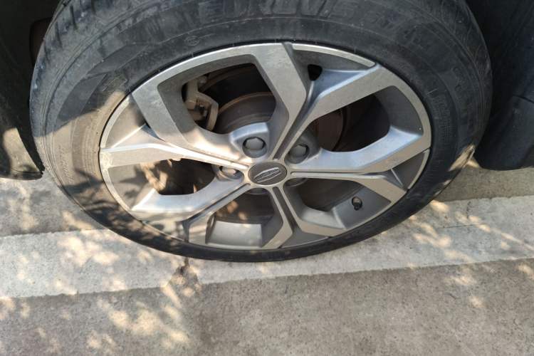 Used Geely Auto Vision S1 2018 1.5L Manual FENGXING Model Right Rear Wheel Hub