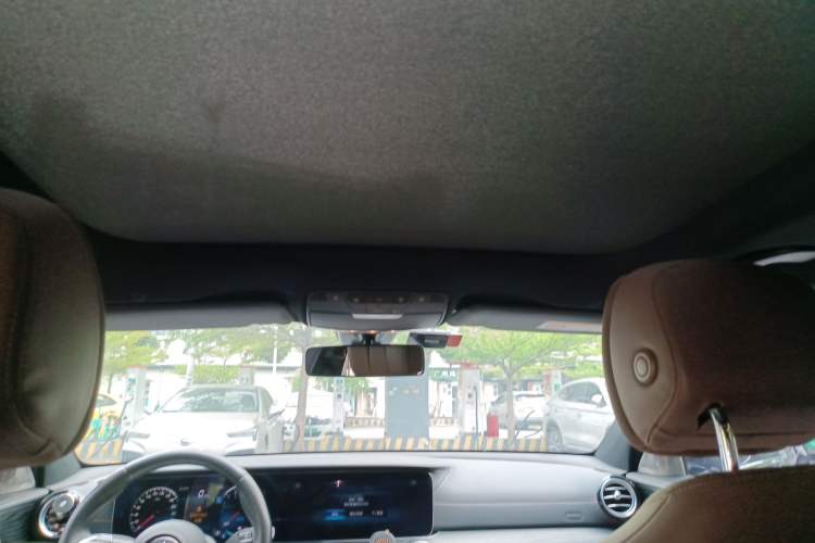 Used Mercedes-Benz E-Class New Energy 2022 Second Facelift E 350 e L Plug-in Hybrid Sports Sedan Headliner