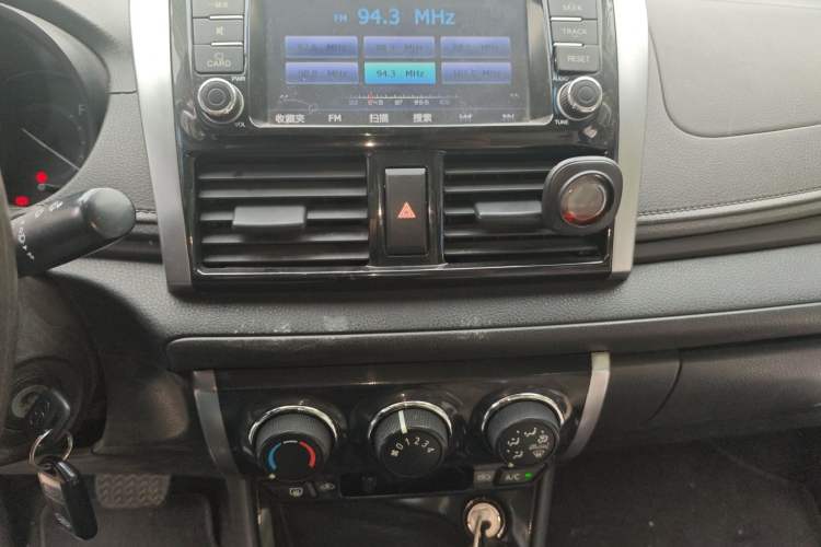Used Toyota Vios 2014 1.5L Automatic ZhiZhen Edition Audio And AC Panel