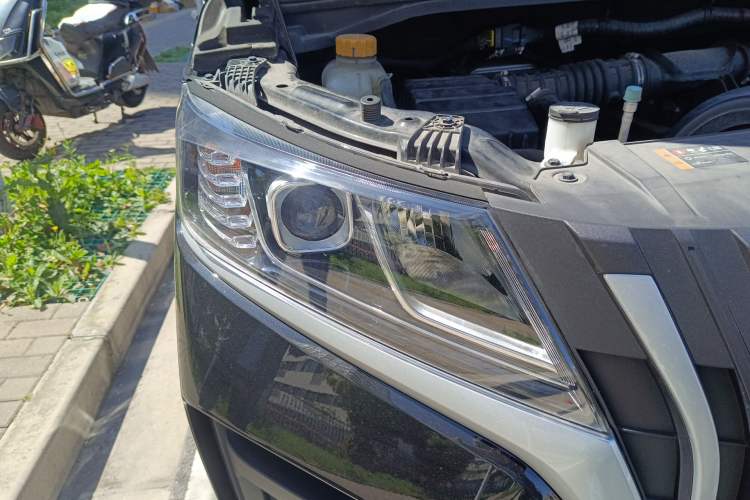 Used BAW Ruisheng Ace M7 2025 1.6L Manual Long Wheelbase Comfort Version 5 Seats Right Front Headlight