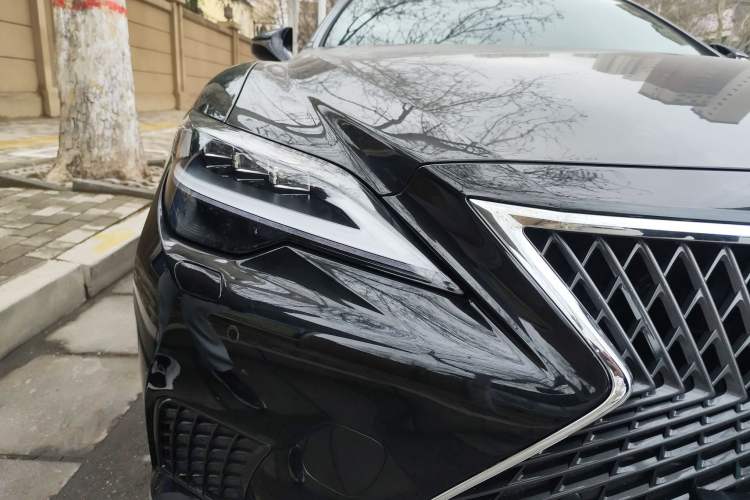 Used Lexus LS 2021 500h Luxury Edition
