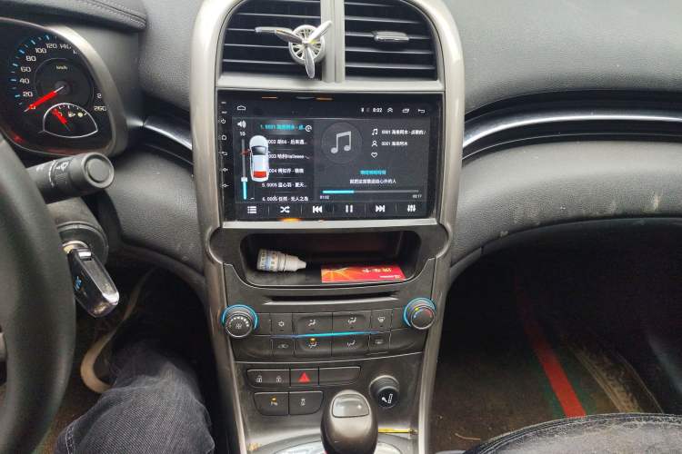 Used Chevrolet Malibu 2014 1.6T Automatic Comfort Edition Audio And AC Panel