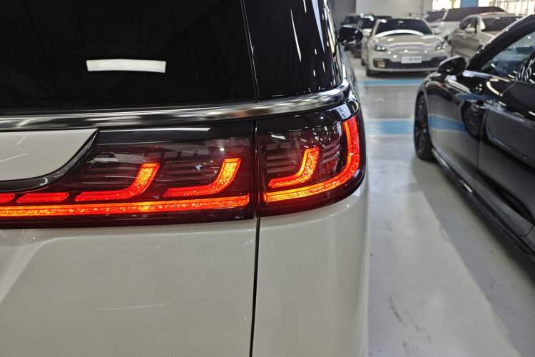 Used VOYAH Dream 2022 0-Emission Edition Dream+ Smart Range Package – 605 km