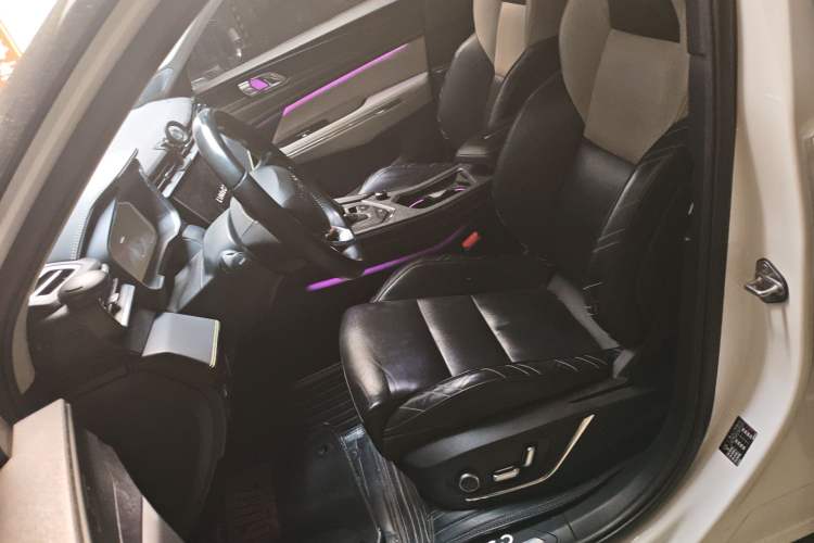 Used Lynk & Co 05 2020 2.0TD Two-Wheel Drive Shine Halo
