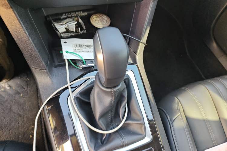 Used Peugeot 408 2022 1.6T Ambition Edition Gear Lever