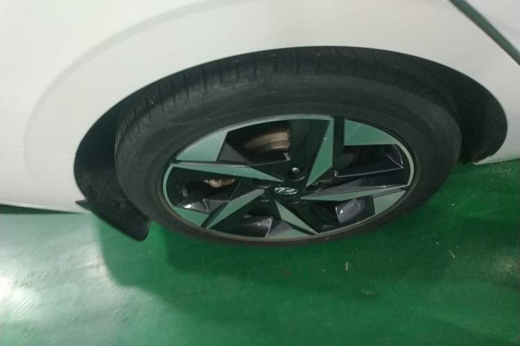 Used Hyundai Elantra 2021 240TGDi DCT LUX Prestige Edition
