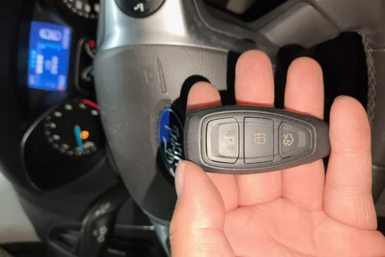 Used Ford Focus 2012 Sedan 2.0L Automatic Flagship Model Interior 1