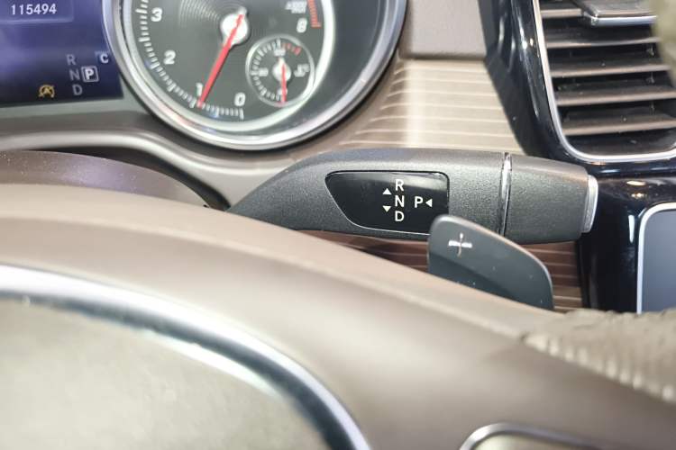 Used Mercedes-Benz GLE 2018 GLE 320 4MATIC Luxury Collection Edition Gear Lever