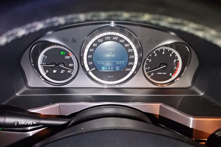 Used Mercedes-Benz GLK-Class 2012 GLK 300 4MATIC Luxury Model