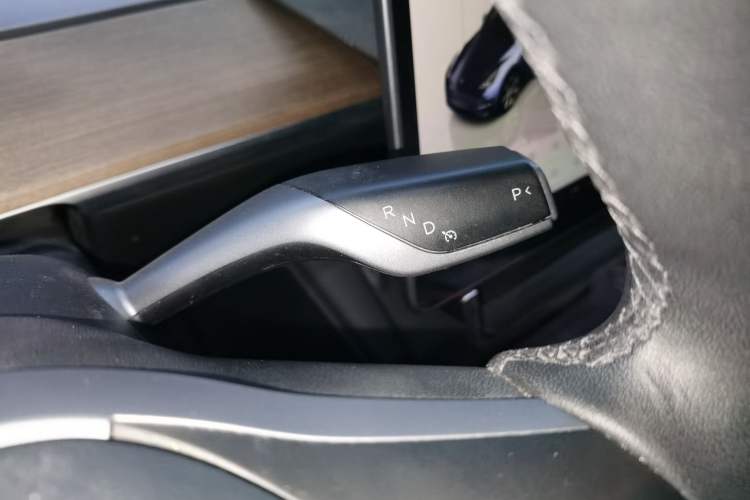 Used Tesla Model Y 2022 Rear-Wheel-Drive Version
