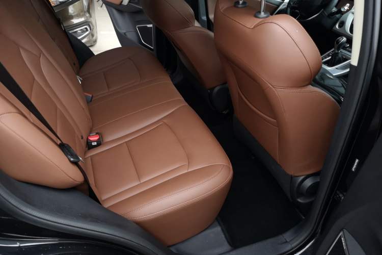 Used Geely Auto Emgrand X7 Sport 2021 1.8TD Manual Two-Wheel Drive Asian Games Edition
