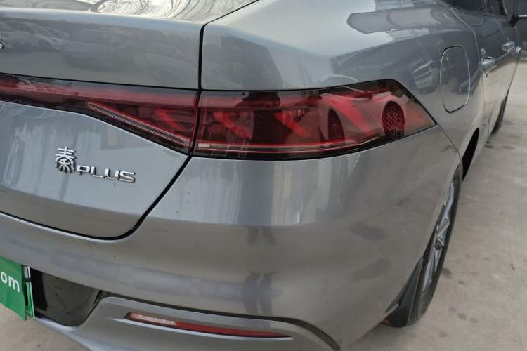 Used BYD Qin PLUS 2024 HONOR Edition DM-i 55KM Leading Model