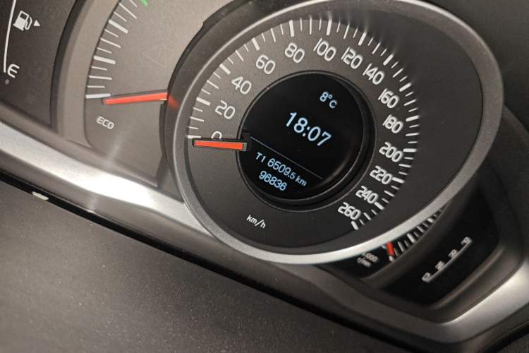 Used Volvo S60 2015 S60L 2.0T Zhiyuan Edition