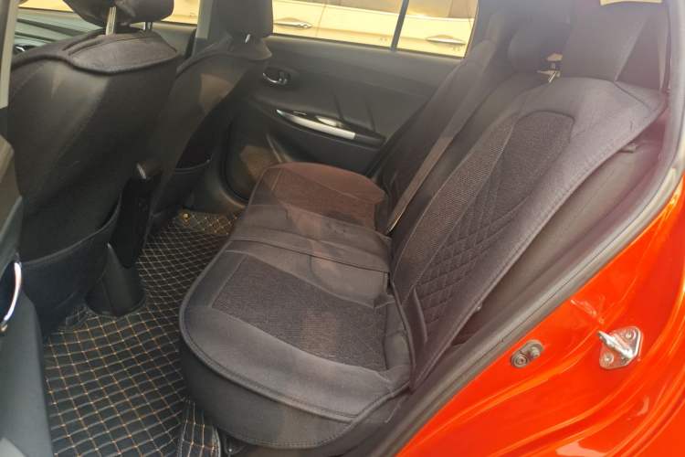 Used Toyota YARiS L Zhi Xuan 2015 1.5E Automatic Charm Edition Left Rear Seat