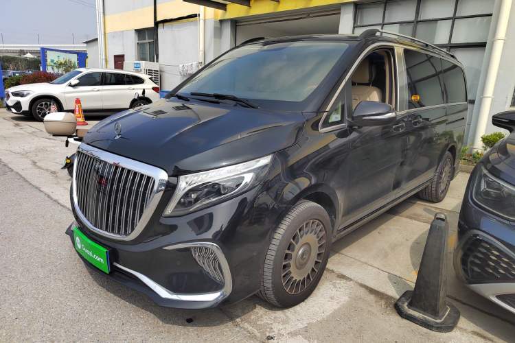 Used Mercedes-Benz V-Class 2016 V 260 Avantgarde Edition