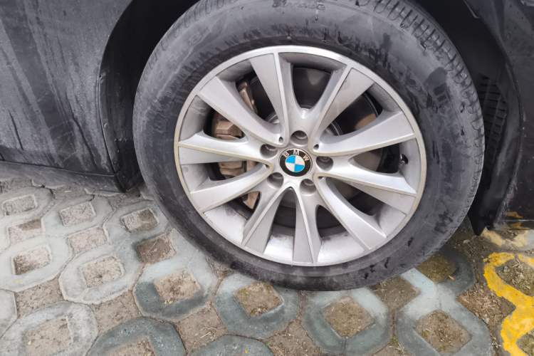 Used BMW 5 Series GT 2014 528i Leading Model