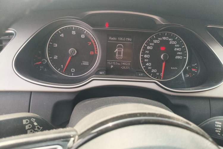 Used Audi A4L 2013 35 TFSI Automatic Standard Model Instrument Cluster