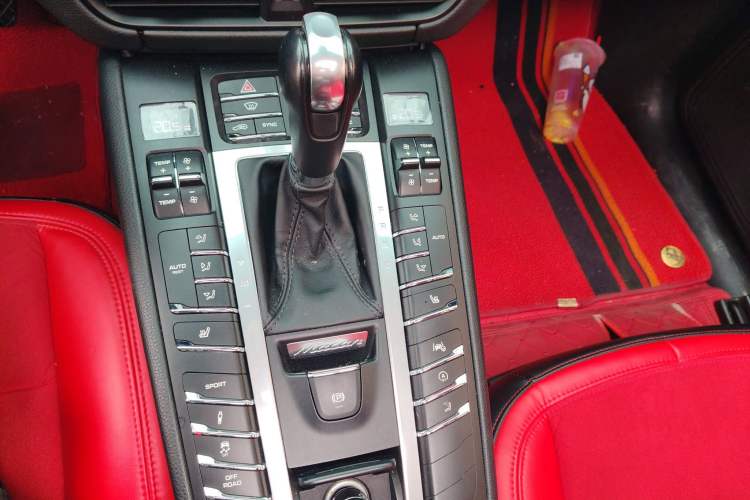 Used Porsche Macan 2018 Macan 2.0T