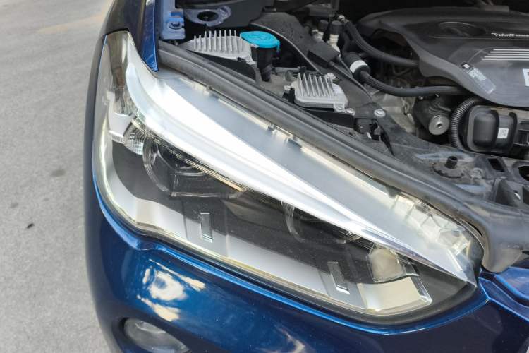 Used BMW X1 2018 sDrive18Li Luxury Model Right Front Headlight