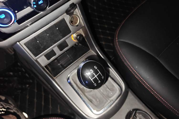 Used Geely Auto Classic Emgrand 2013 Sedan 1.5L Manual Entry-Level Model