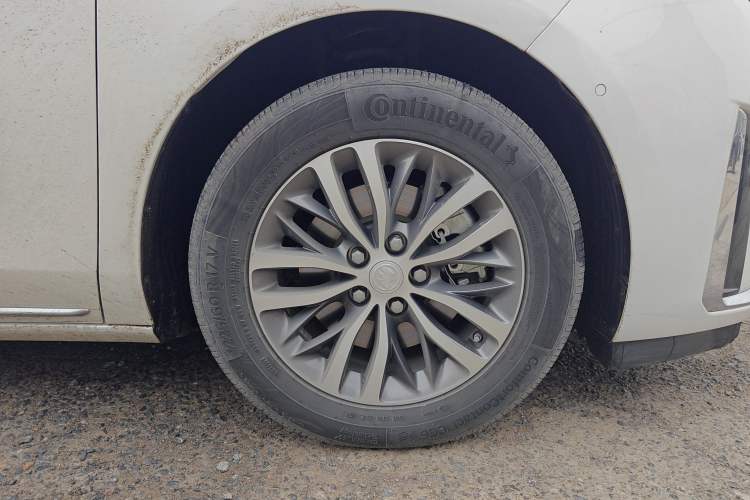 Used Buick GL8 2023 ES Lu Zun Deluxe and Yue Edition