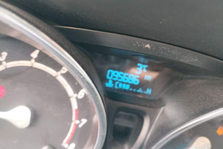 Used Ford Fiesta 2013 Sedan 1.5L Manual Fashion Edition
