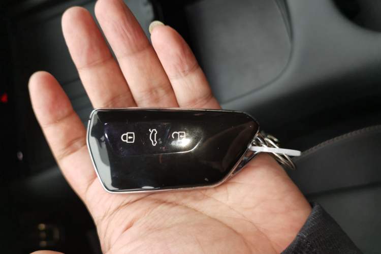 Used Volkswagen ID.UNYX 2024 Pro Long-Range Version Vehicle Key