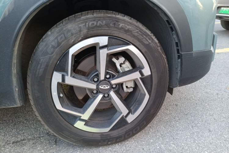 Used Chery Explore 06 2023 Yoye Edition 1.6T Two-Wheel Drive Explore Wild Right Front Wheel Hub