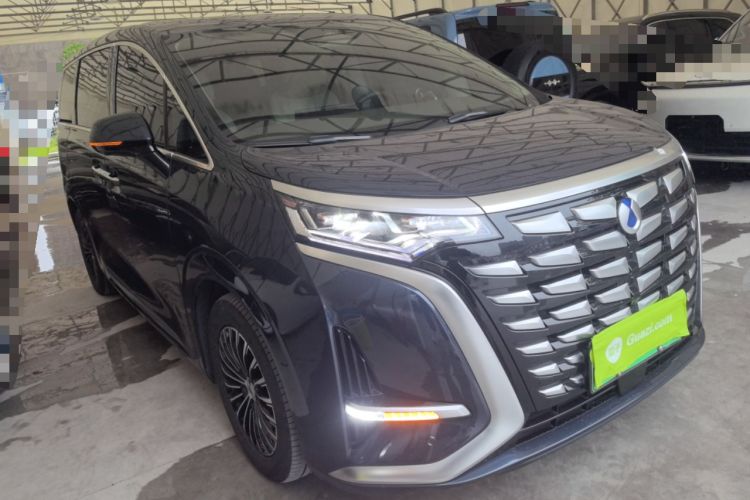 Used Denza D9 2022 DM-i 1040 Prestige Model