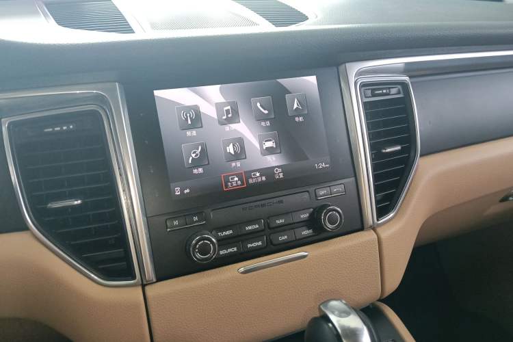 Used Porsche Macan 2017 Macan 2.0T
