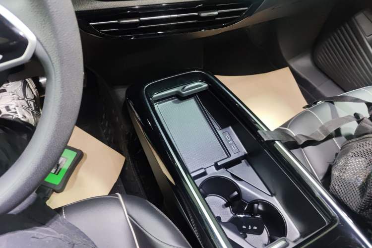 Used Volkswagen ID.4 X 2021 Pure+ Long-Range Edition Gear Lever