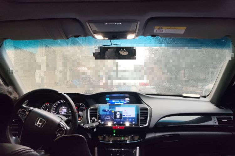 Used Honda Accord 2016 2.0L Comfort Edition Center Console