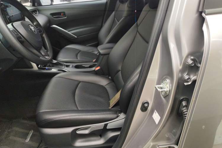 Used Toyota Corolla Cross 2022 2.0L Pioneer Edition
