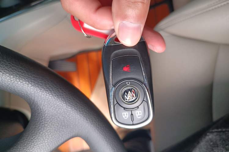 Used Buick GL8 2021 Land Cruiser Executive Class 652T Comfort Model
