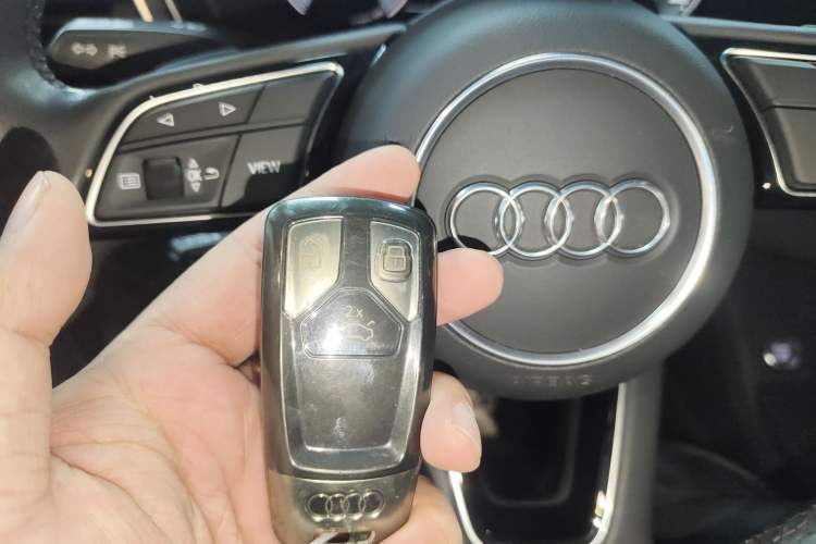 Used Audi A4L 2022 40 TFSI Luxury Prestige Edition