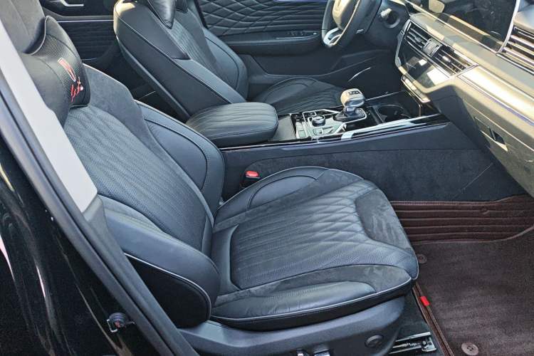 Used Hongqi HS5 2022 Revised Version 2.0T Smart Connect Flagship Edition