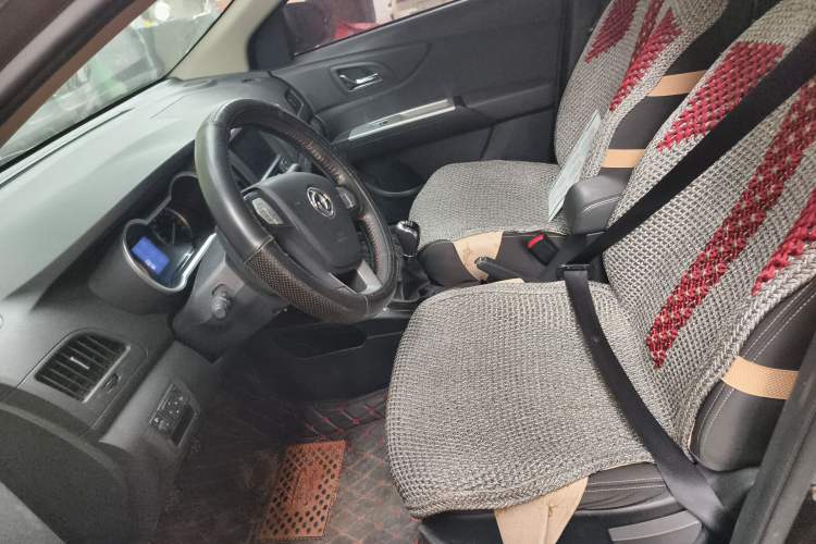 Used Dongfeng Aeolus AX3 2016 1.5L Manual ZhiKu Model
