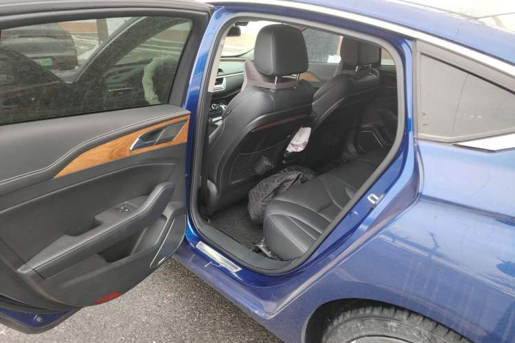 Used Hongqi H5 2018 30TD Smart Connect Dynamic Edition
