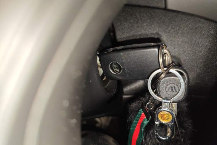 Used Hyundai Elantra (5th Generation / Langdong) 2012 1.6L Automatic Fashion Edition Vehicle Key