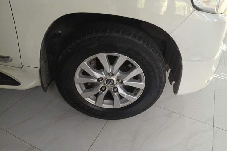 Used Toyota Land Cruiser 
