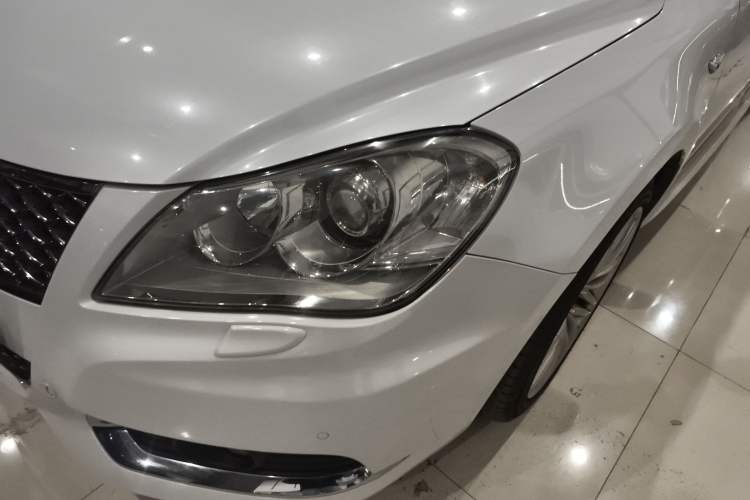 Used Suzuki Kizashi 2011 2.4L Two-Wheel Drive CVT Standard Edition
