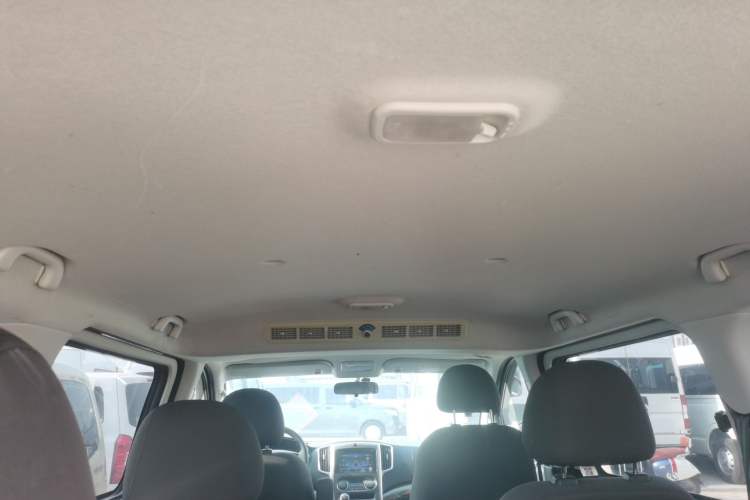 Used FORTHING Lingzhi PLUS 2021 2.0L Manual Comfort Version 7 Seats