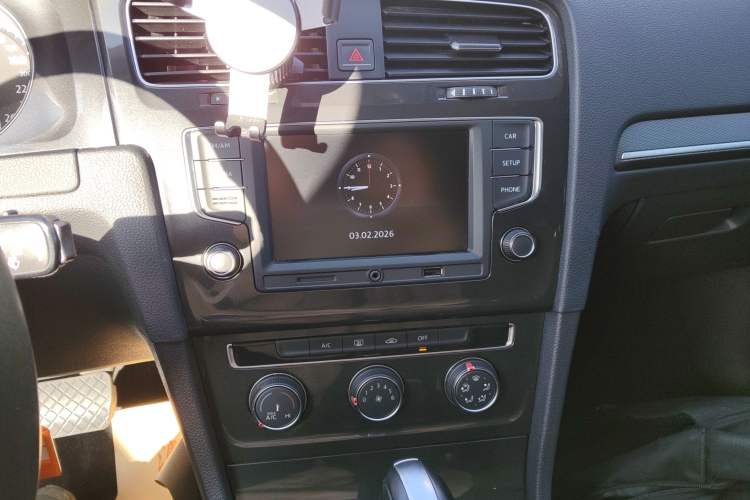 Used Volkswagen Golf 2017 1.6L Automatic Comfort Million-Vehicle Anniversary Edition