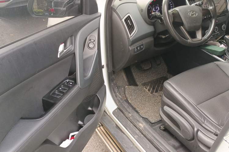 Used Hyundai ix25 2015 1.6L Automatic Two-Wheel Drive Smart GLS Trim
