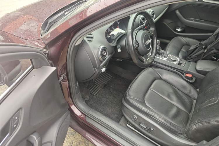 Used Audi A3 2015 Limousine 35 TFSI Millionth Anniversary Intelligent Leading Model
