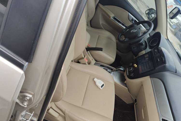 Used Buick Excelle 2013 1.5L Automatic Classic Model
